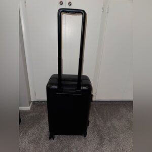 MONOS hybrid carry on luggage